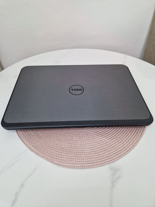 Laptop Dell gaming( nu răspund pe whatsapp)