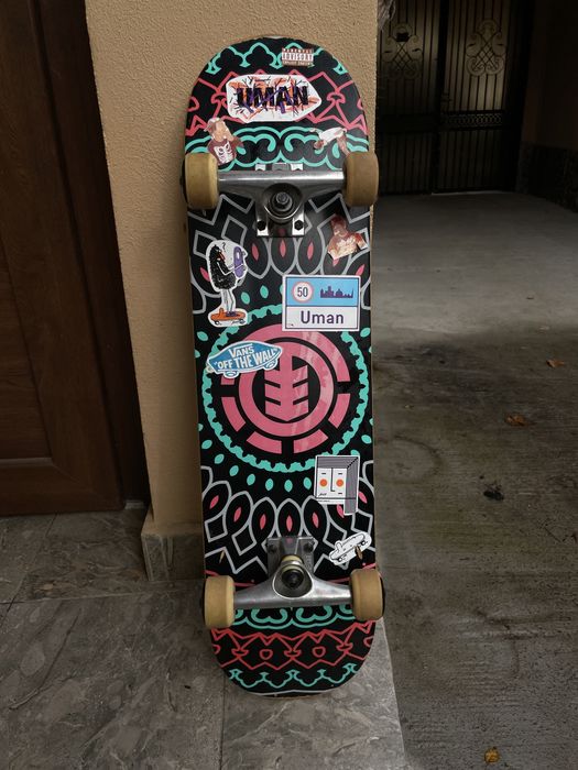 Skateboard Uman Element