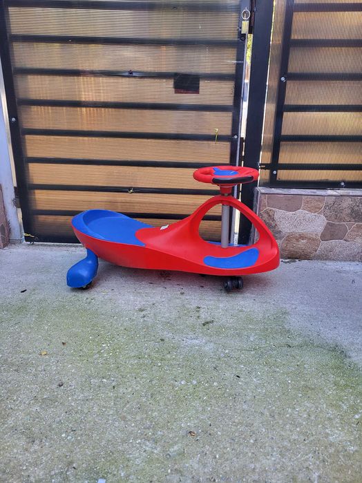 Masina fara pedale pentru copii