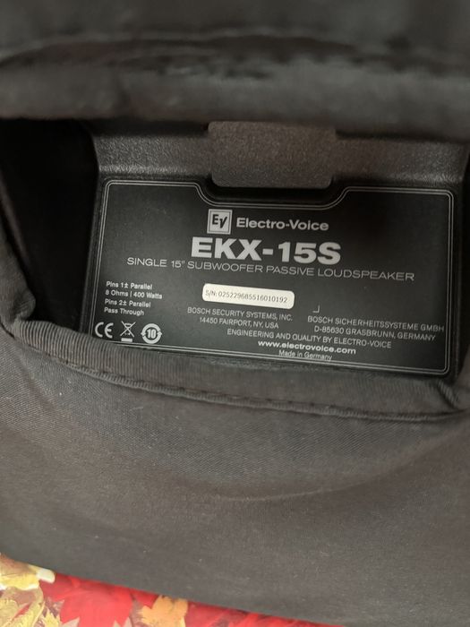 Pereche bași EV EKX 15S pasivi