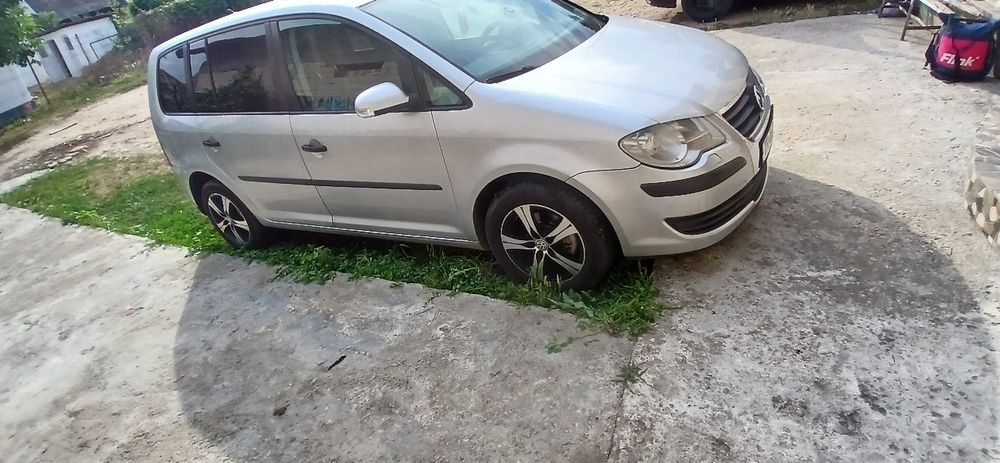 Vănd volkswagen turan 2008 1.9