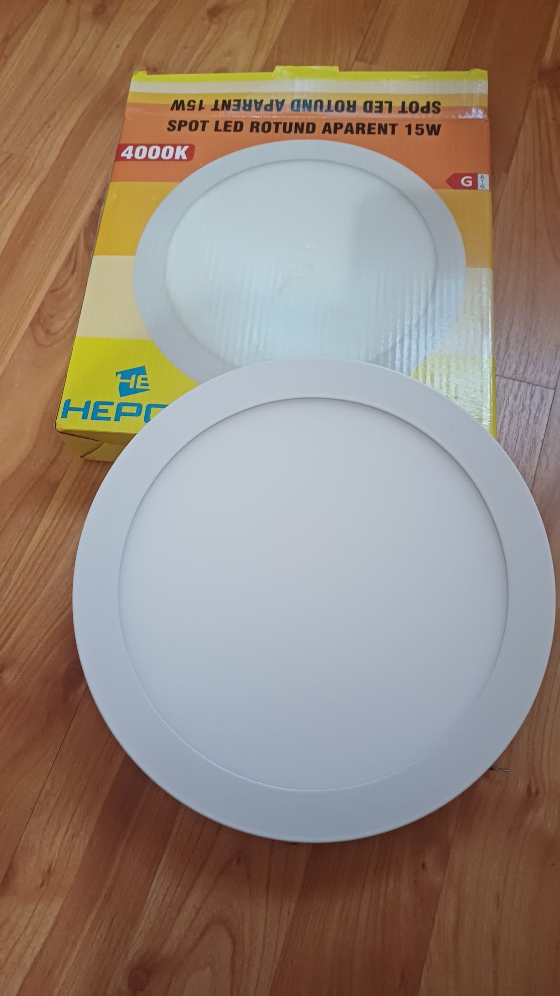 Spot led și lampa