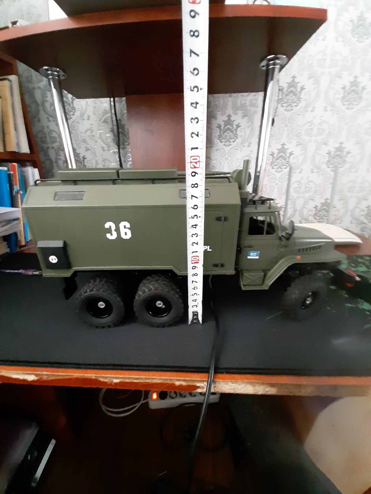 Модель военного  грузовика