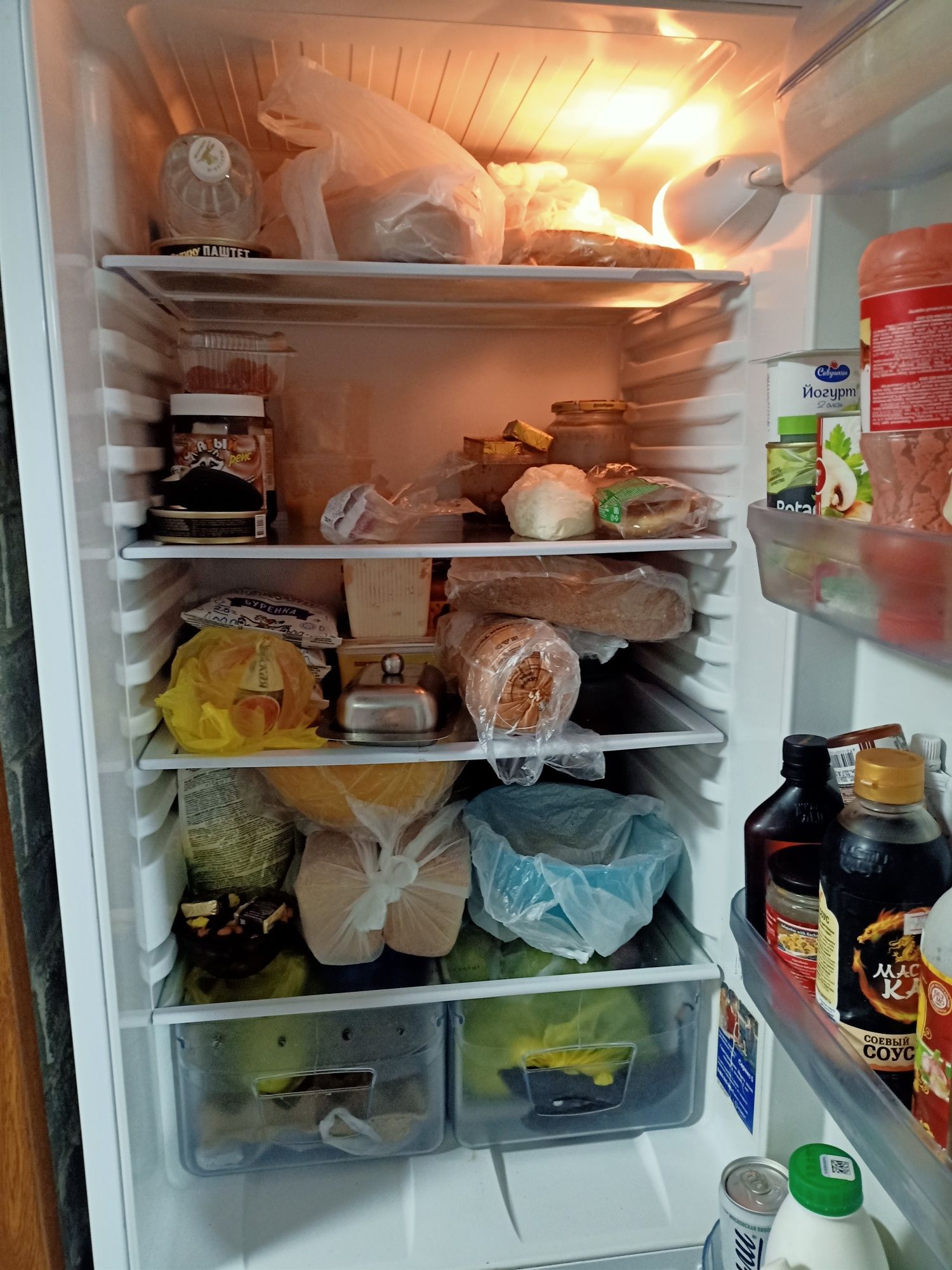 Продам холодильник Индезит