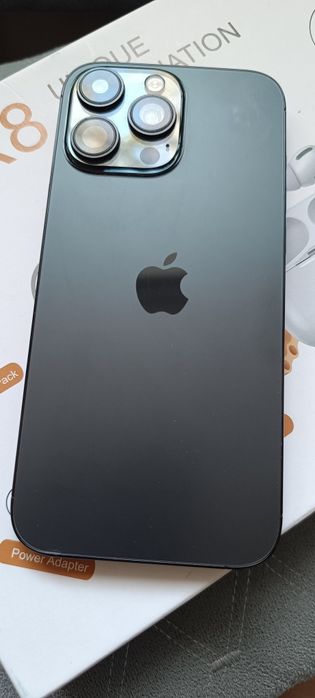 Продам Айфон 16 pro max 1 Тб на андроиде