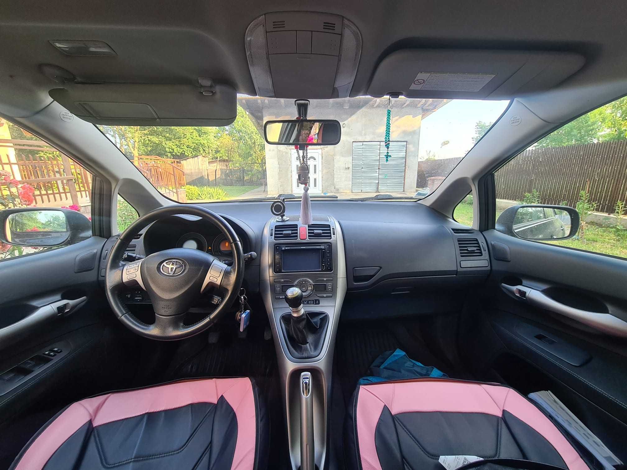 Toyota auris 2010-stare buna