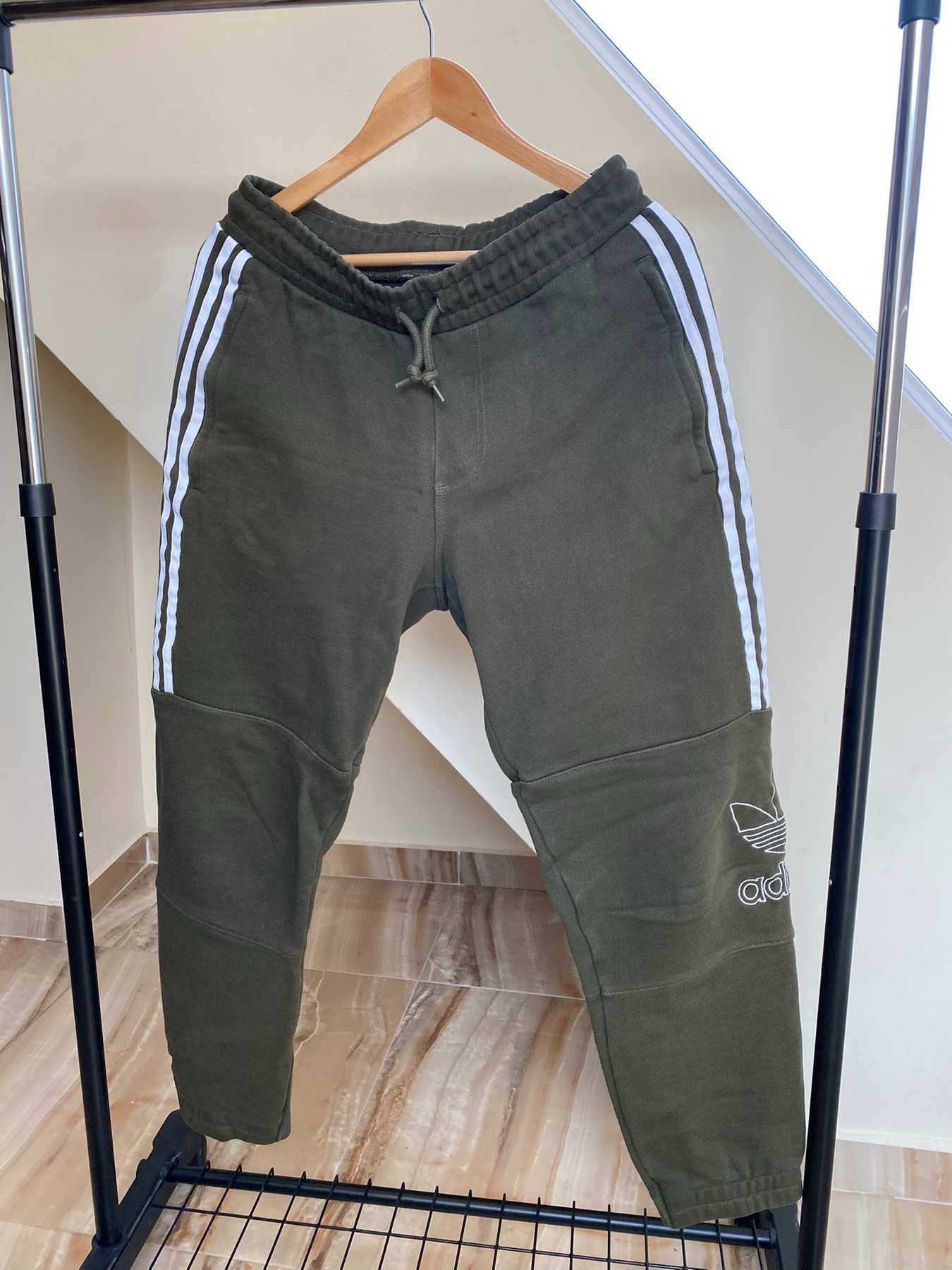 Спортен Екип Adidas Original S размер Без забележки/ Винтидж анцук