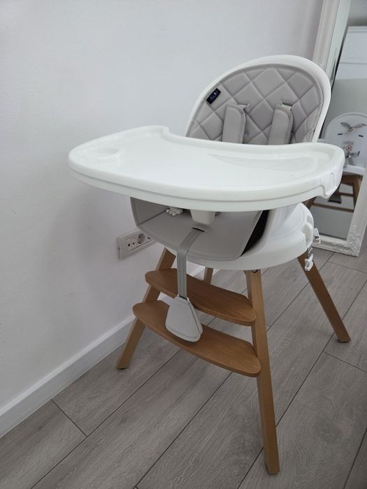 Scaun de masa bebe nou nout calitate