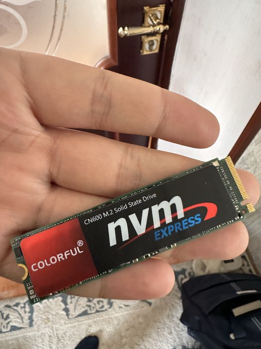 Ssd m2 новый продам срочна 512 гб