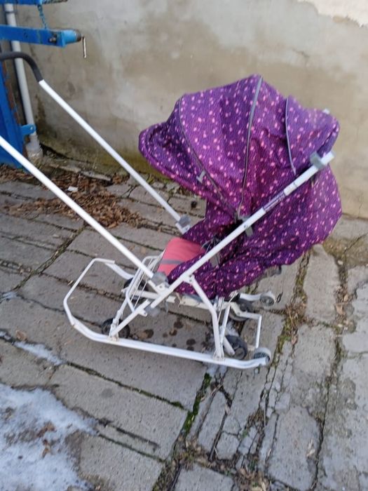 Санки розового оттенка ручка многофункциональный