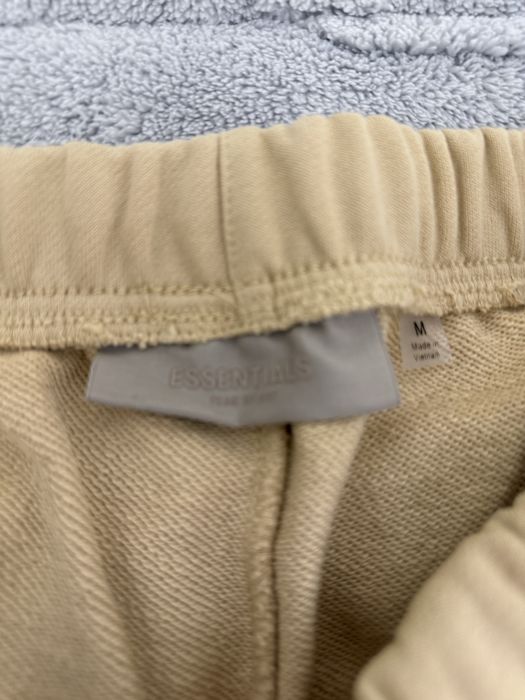 Pantaloni Essentials