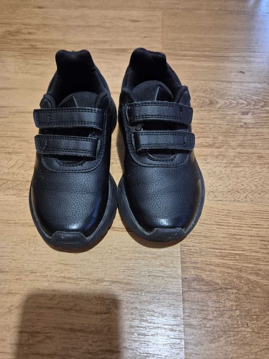 Оригинални маратонки Adidas