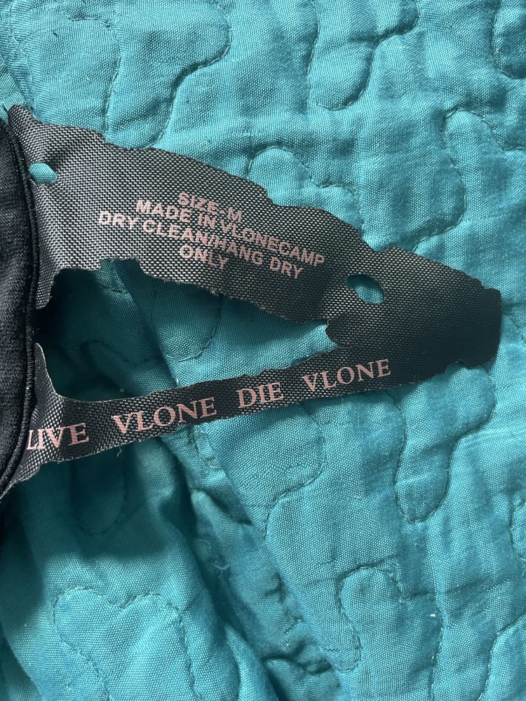 Тениска на Vlone