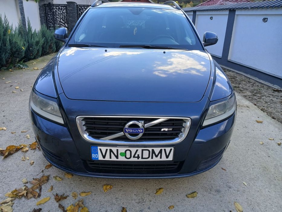 Volvo v50 an 2010
