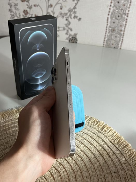 Iphone 12 pro max 81%