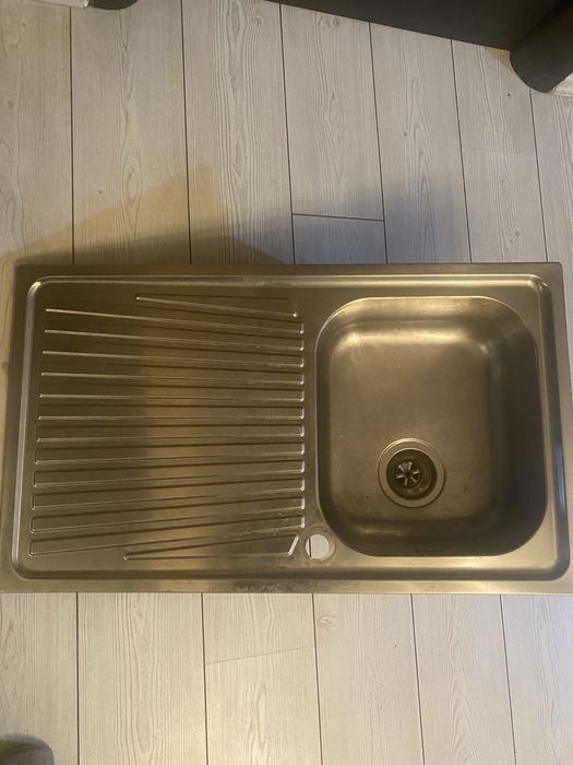 Chiuveta de inox  cu o cuva si cu picurator de vasa