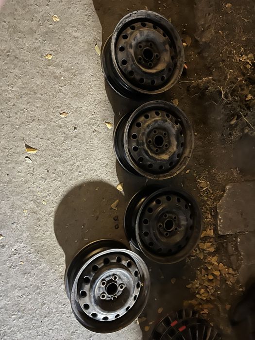 Продам диски на 14 5*100