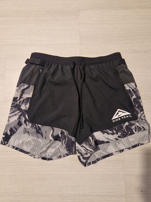 Pantaloni scurti alergare montana , Nike Trail