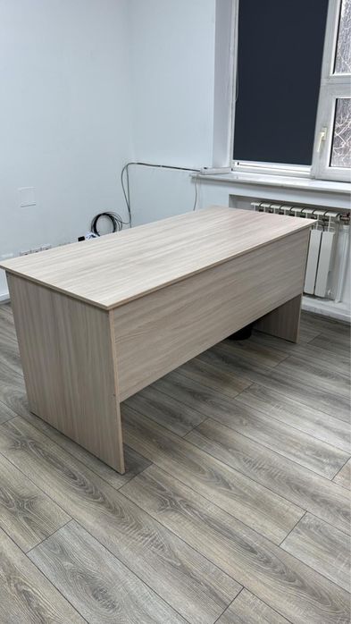 Офисный стол в отличном состоянии