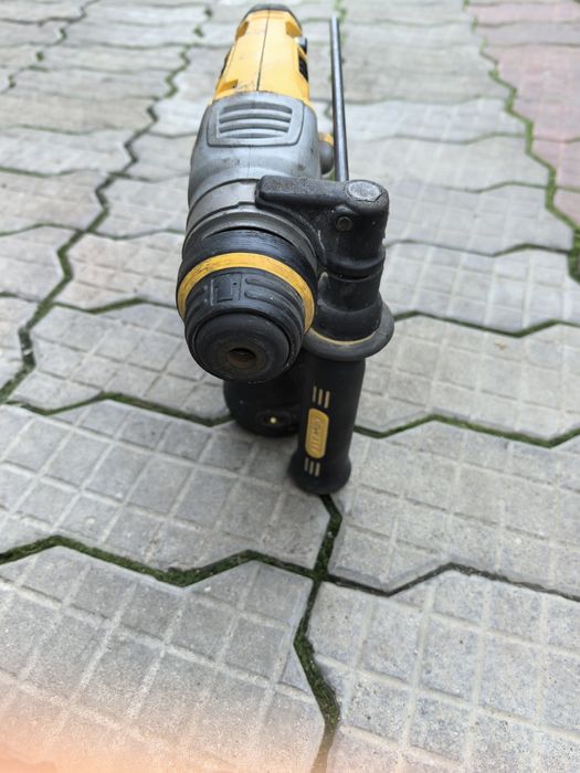 Rotopercutor Dewalt DCH273
