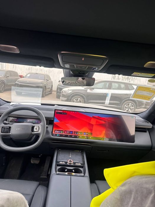 Lynk&Co 900 гибрид