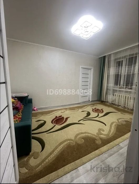 Продам двух комнатную квартиру