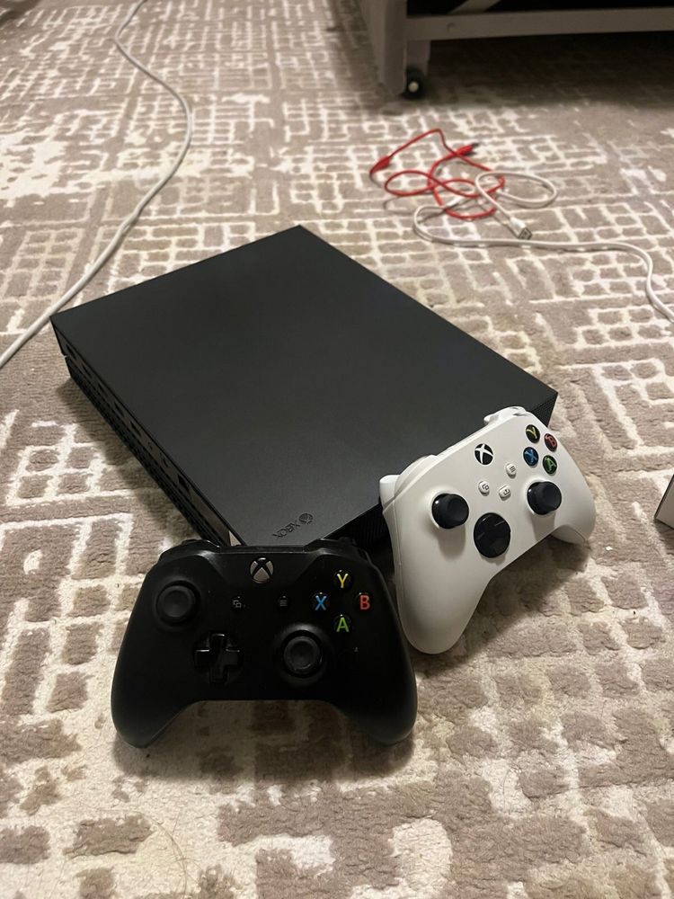 Продам  XBOX ONE X