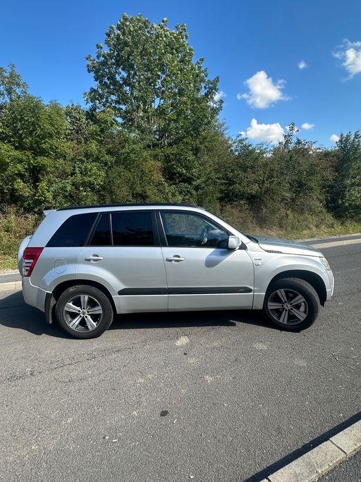 Vând Suzuki Grand Vitara
