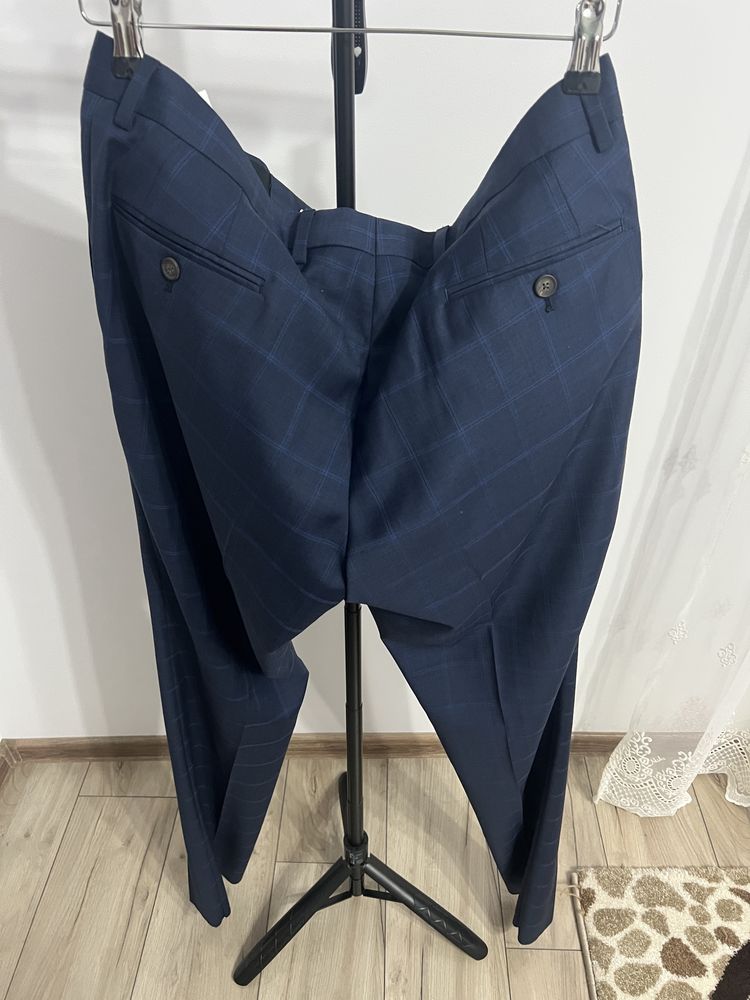 Costum barbati Ted Baker din lana marimea 42 R