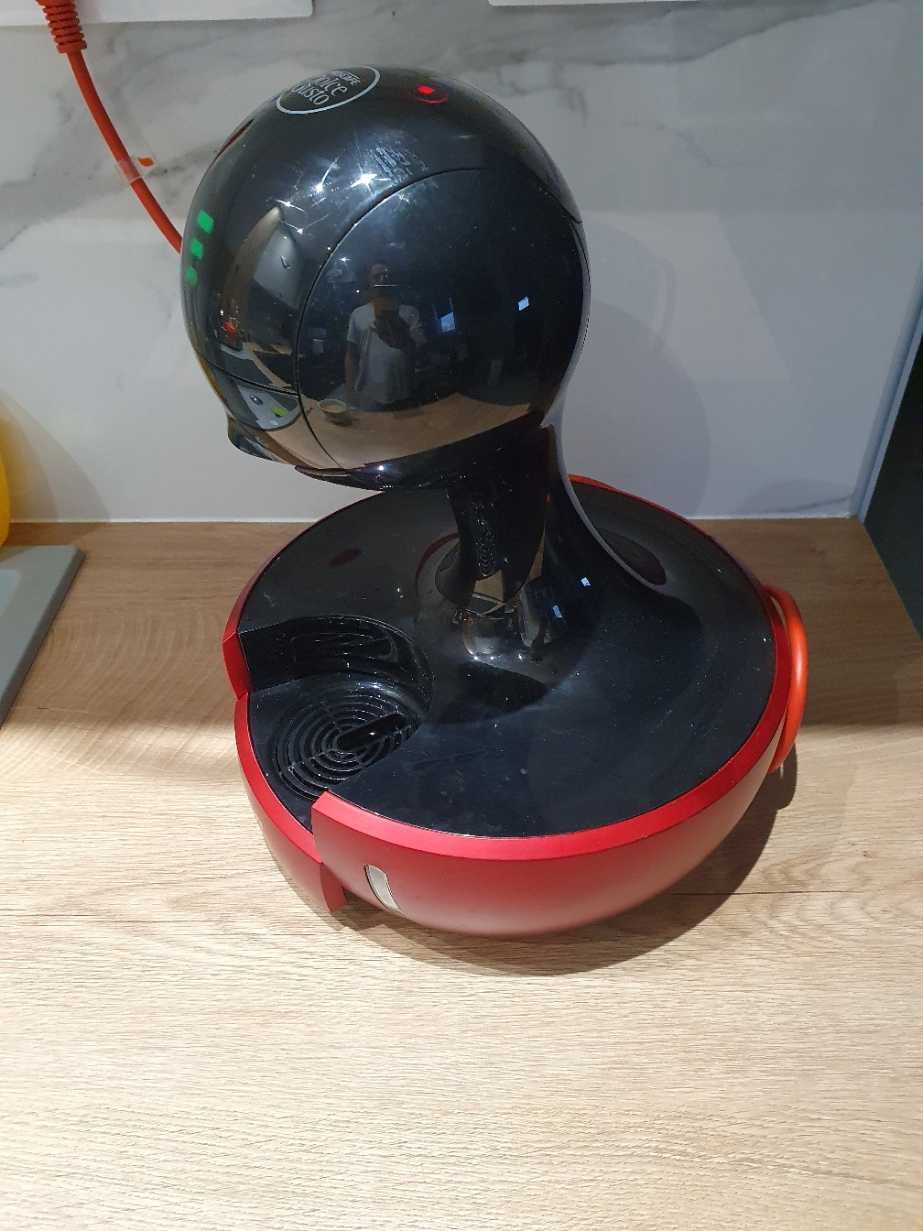 Капсулна кафемашина Krups KP350 Nescafé Dolce Gusto Drop