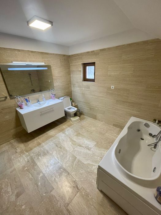 LUX - Vilă Deosebită Tip Pensiune De Vânzare – Oază De Liniște