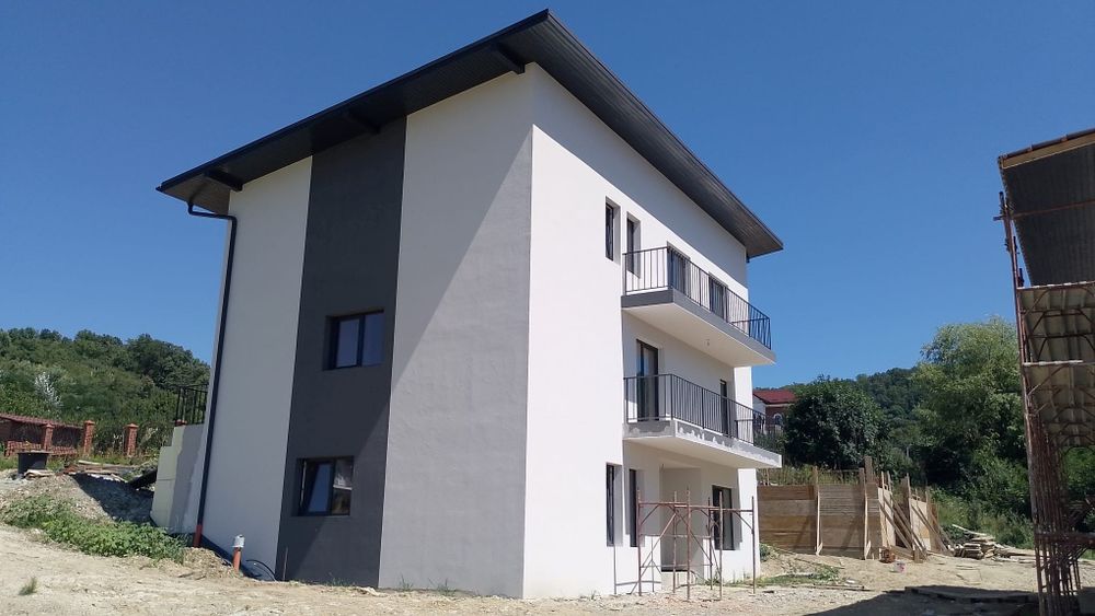 Proiect Nou 3 Vile cu 3 Apartamente