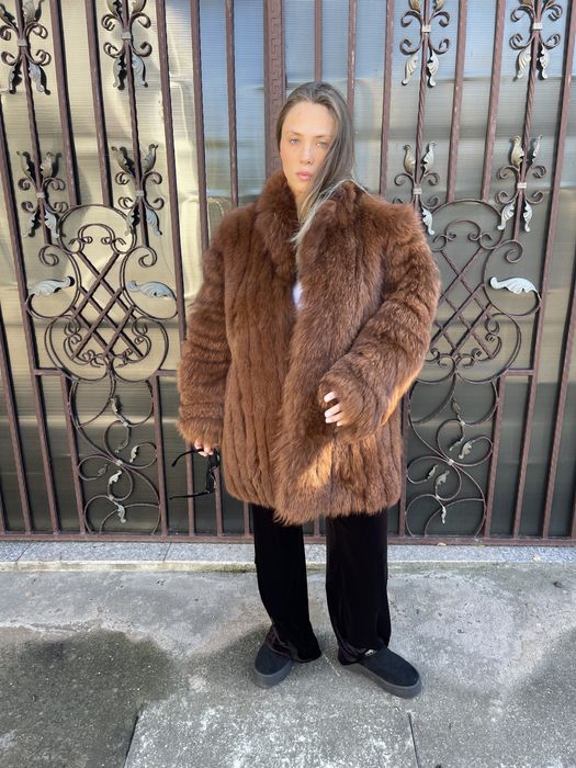 Haina din blana naturala de vulpe roscata