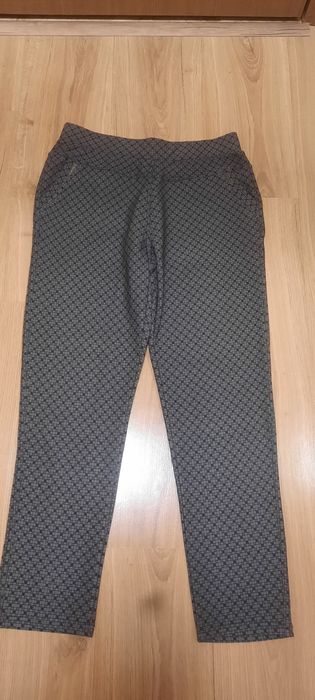 Pantaloni dama noi