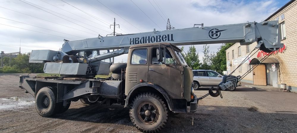 Продам автокран 12.5 тонн