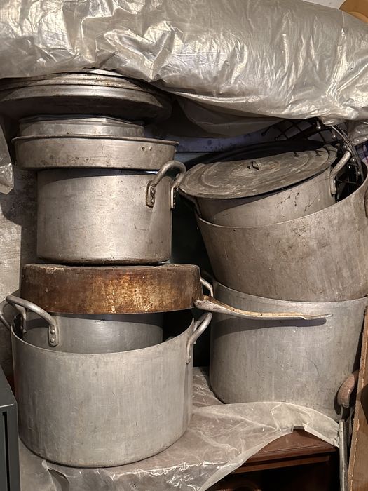 Кастрюли большие