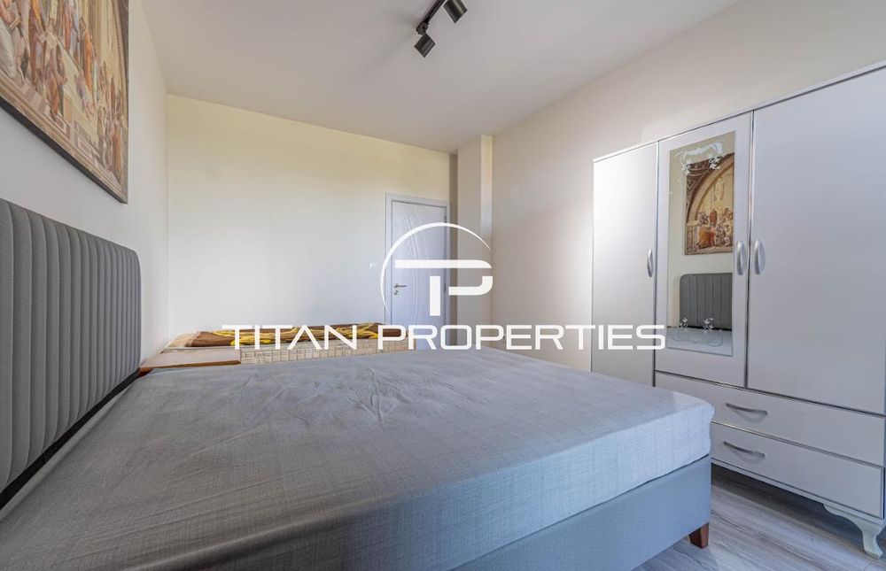 Двустаен апартамент под наем в Център