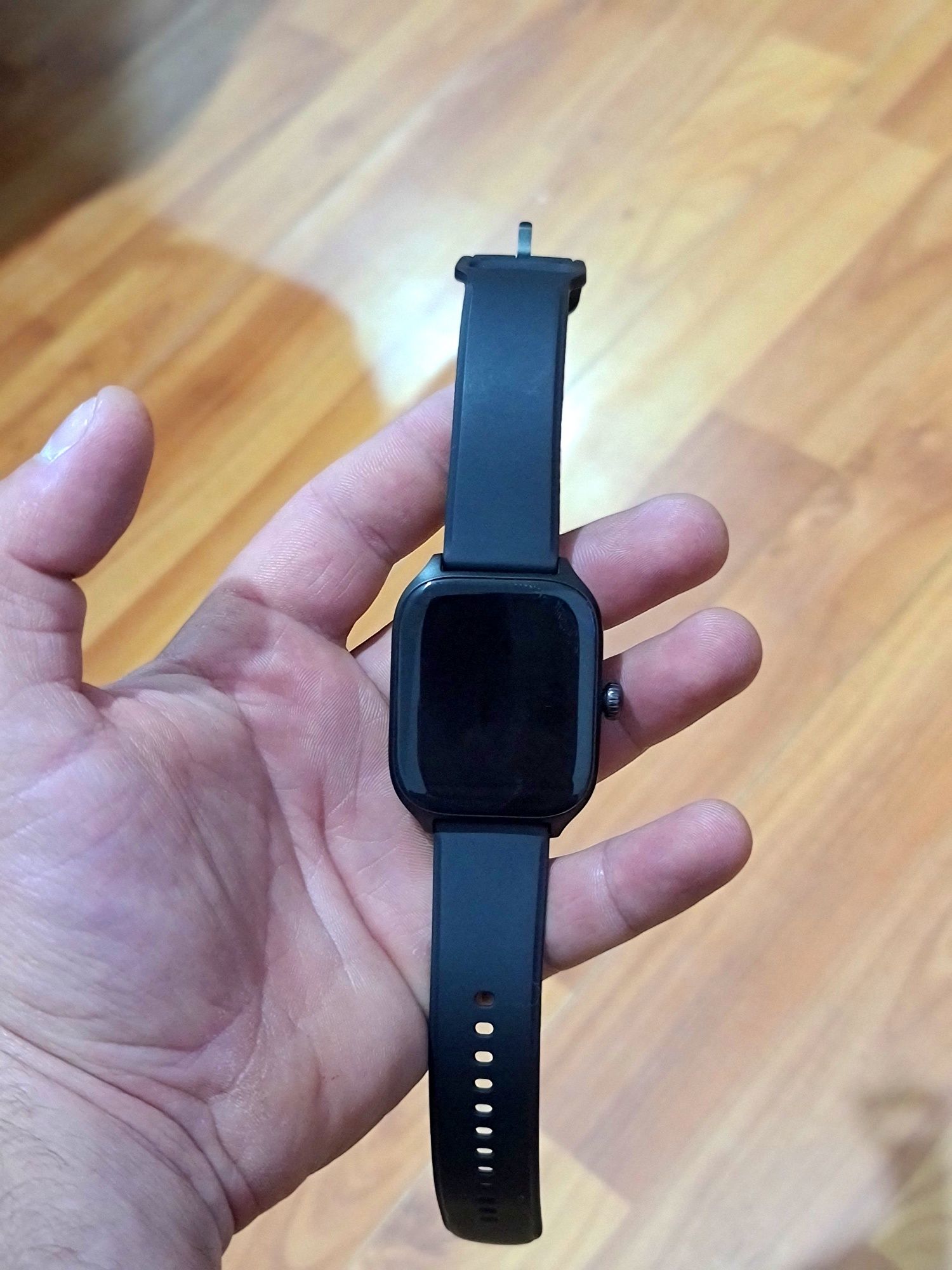 Se vinde ceas smartwatch 4