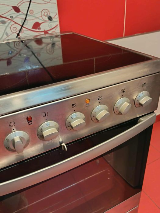 Aragaz gorenje electric cu plita si cuptor