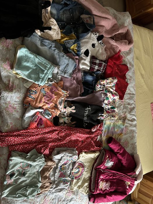 Лот от дрехи за момиче 4-5 г.