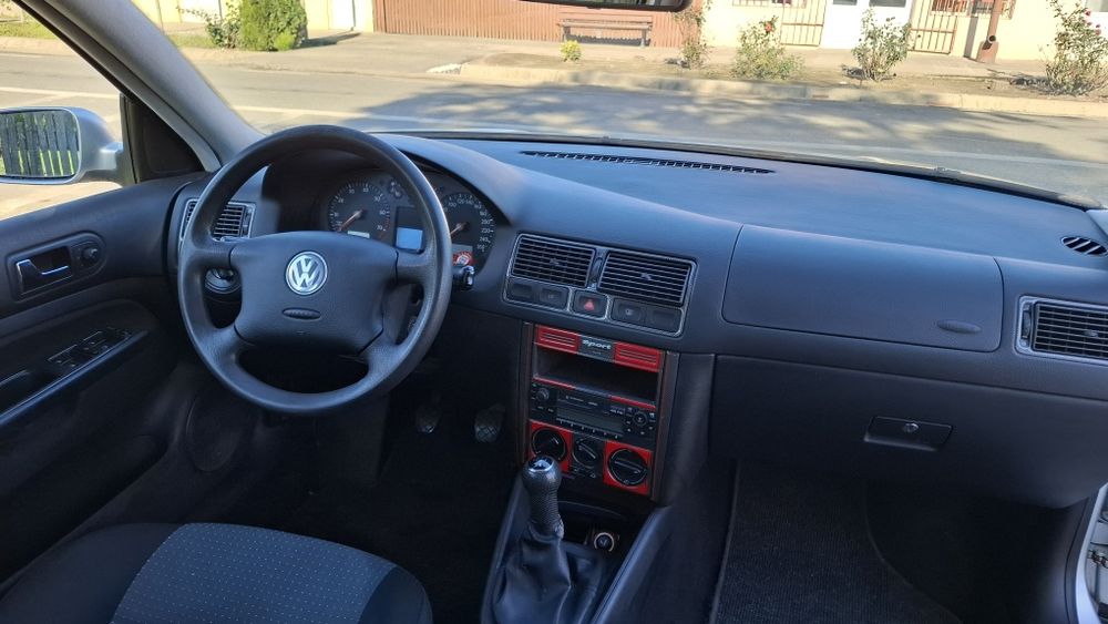 VW Golf 4 ,  1.6 benzina