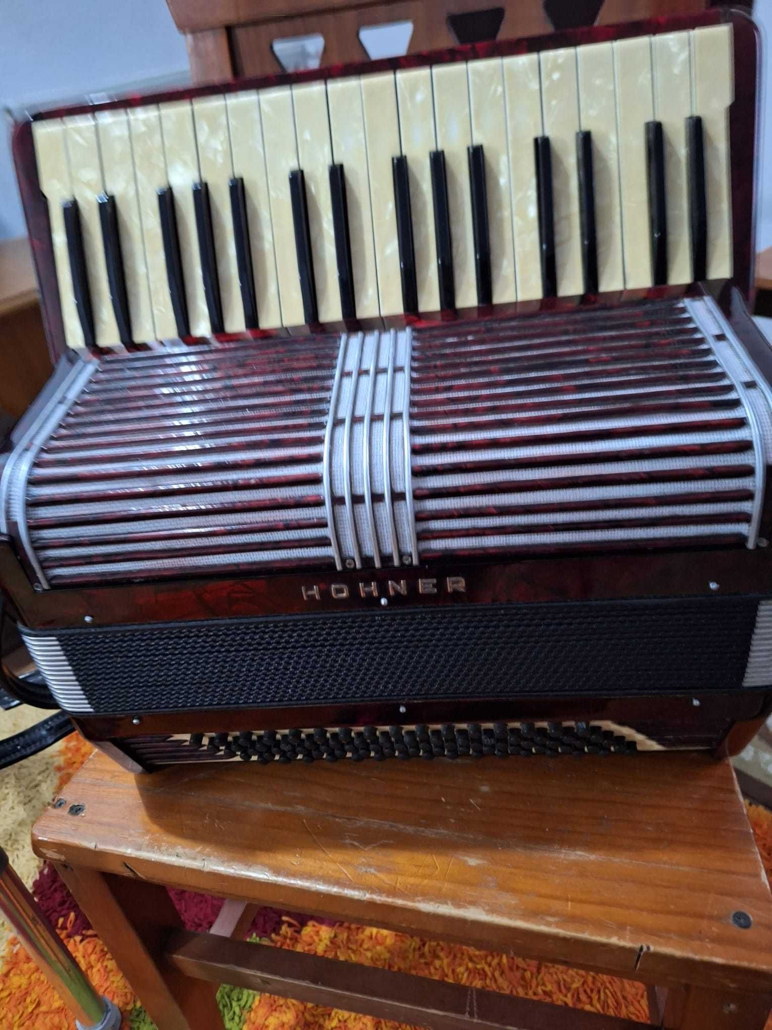 Acordeon hohner in vergele 80basi