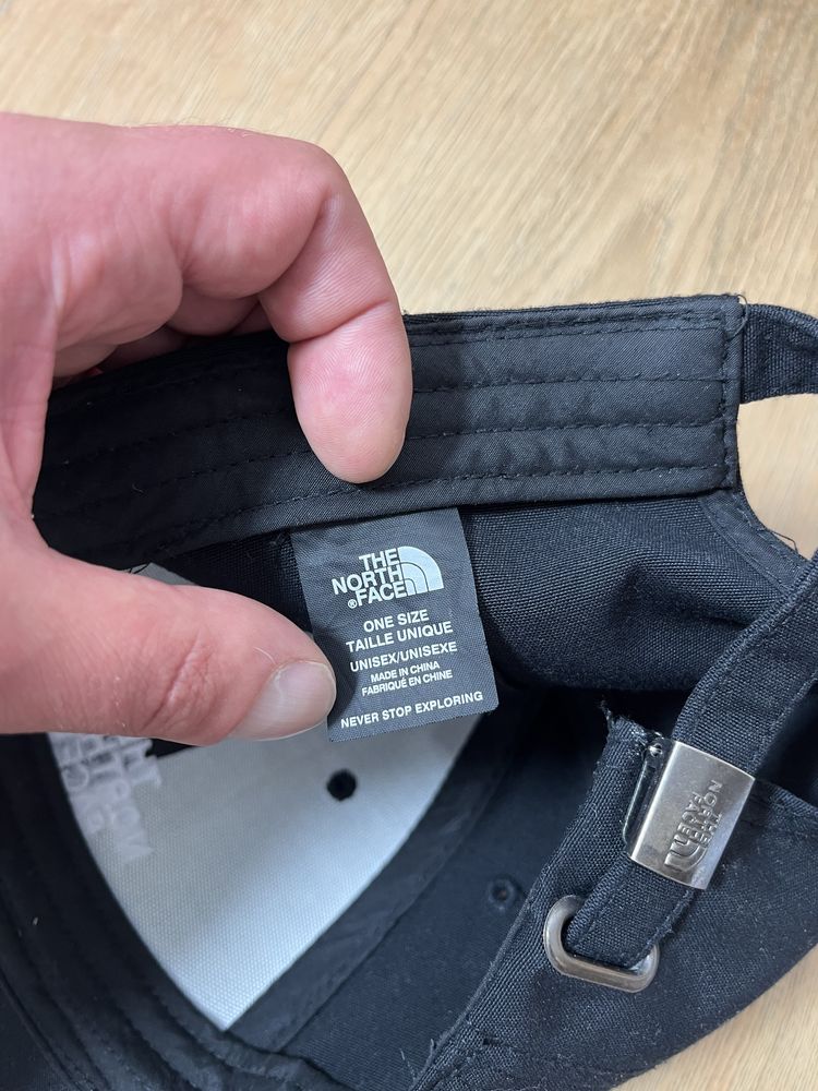 Patagonia,The North Face,Carhartt шапка