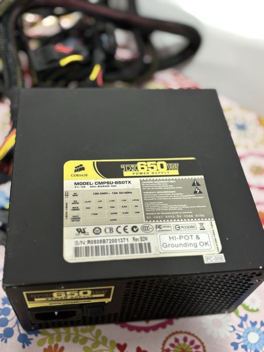 Sursa Corsair Tx 650w cmpsu-650tx