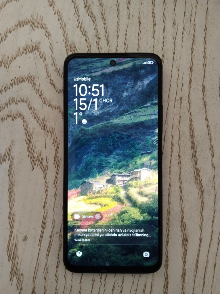 Redmi 12.   8 /256 gb xotira holat yaxshi srochna pul kerak tel
