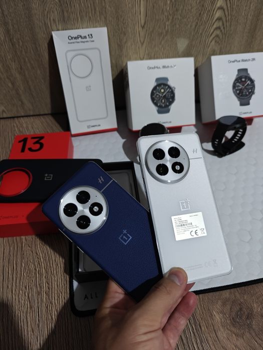 OnePlus 13 5G (Arctic Dawn) 512GB/16+12GB RAM Extra Box Garanție 2027
