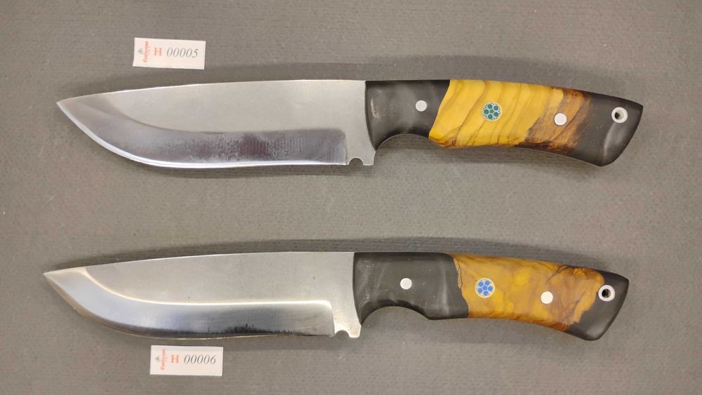 Ловни ножове от маслиново дърво и епоксидна стомана 4116