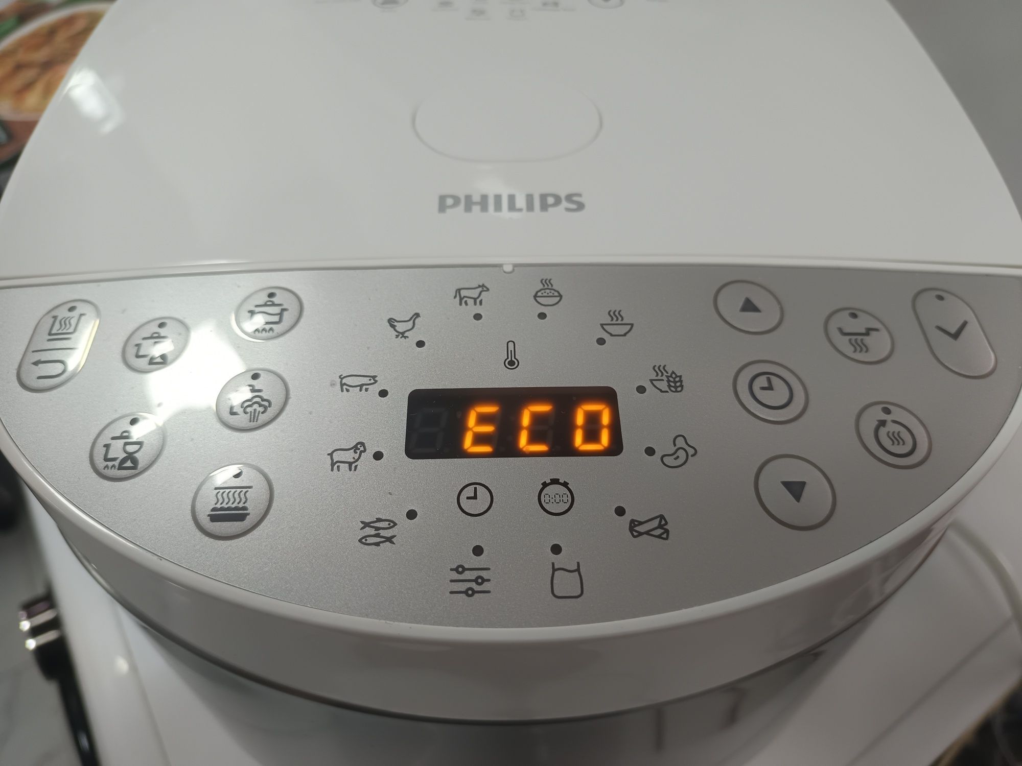 Чисто нов с гаранция Мултикукър PHILIPS HD4713/40