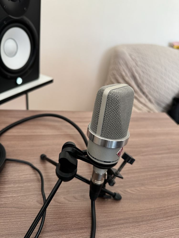 Neumann TLM 102, студийный микрофон