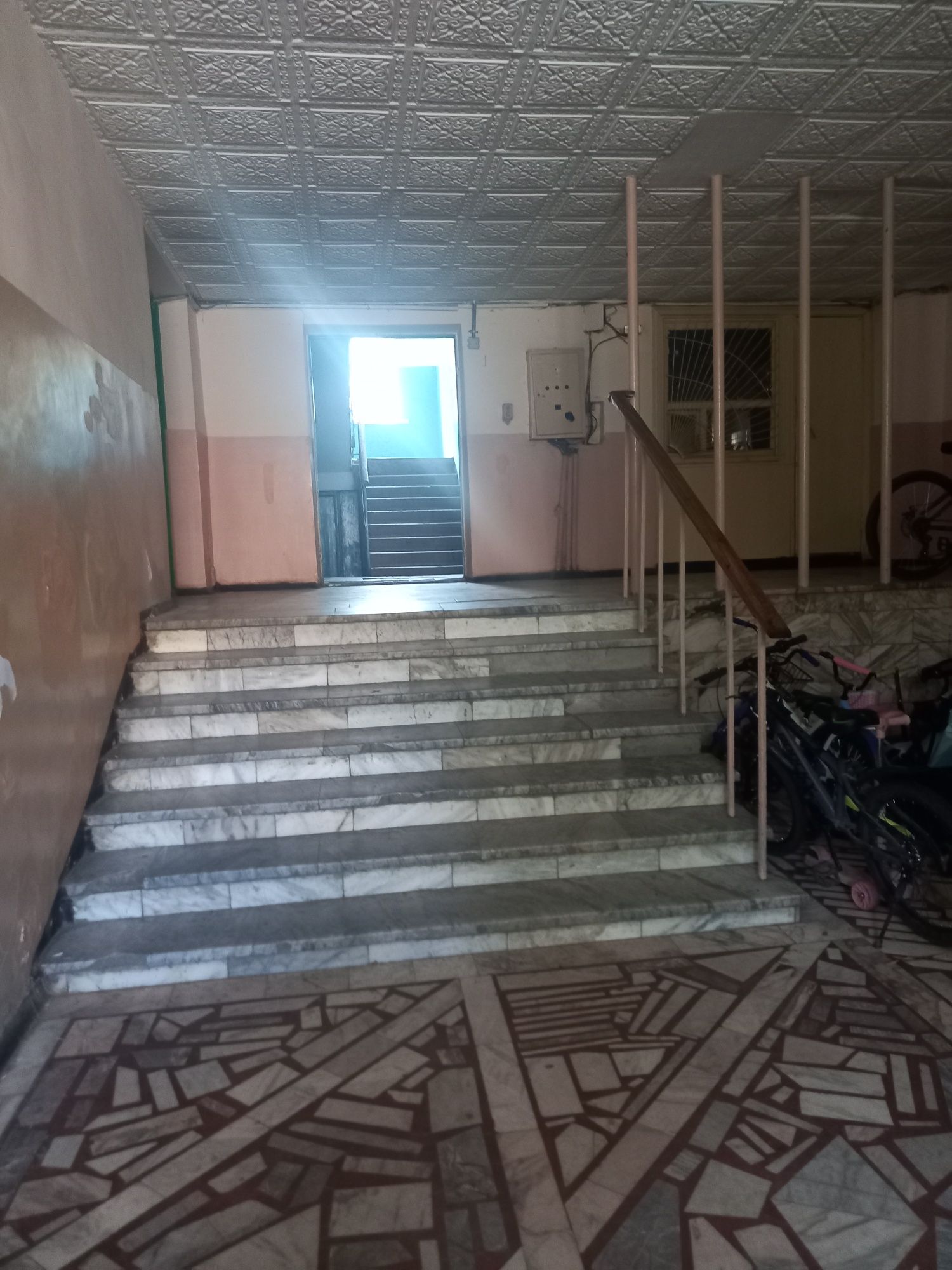 Продаётся 1 ком кв Ауельбекова 179б